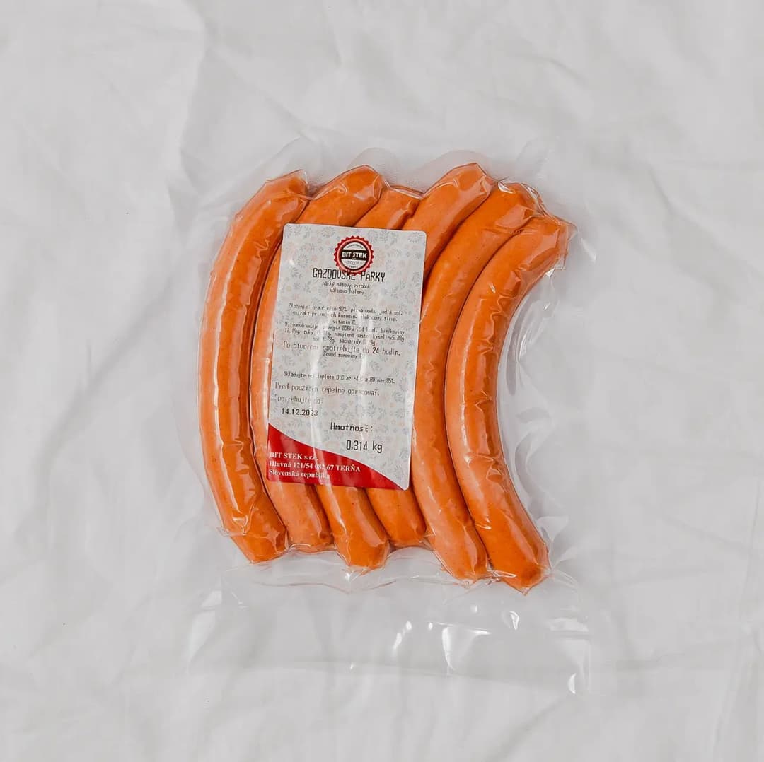 Product image: https://ywyaxieju1yyvemh.public.blob.vercel-storage.com/images/products/gazdovske-parky-GX9eMpn8o78AoK738hZrJewebzZ4Uu.jpg