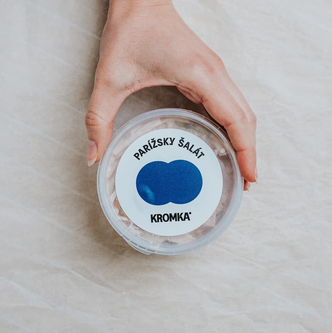 Product image: https://ywyaxieju1yyvemh.public.blob.vercel-storage.com/images/products/parizsky-salat-XhzEAYTw2ulyxwRMJIq6DHz3fcN4oa.jpg