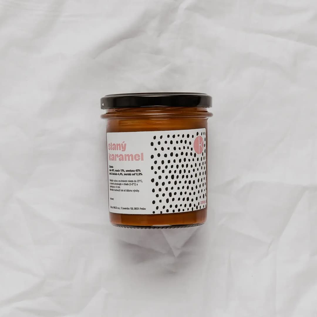 Product image: https://ywyaxieju1yyvemh.public.blob.vercel-storage.com/images/products/slanykaramel-bLtujEBdWQuaHD3T05XNudBjlcPAaQ.jpg